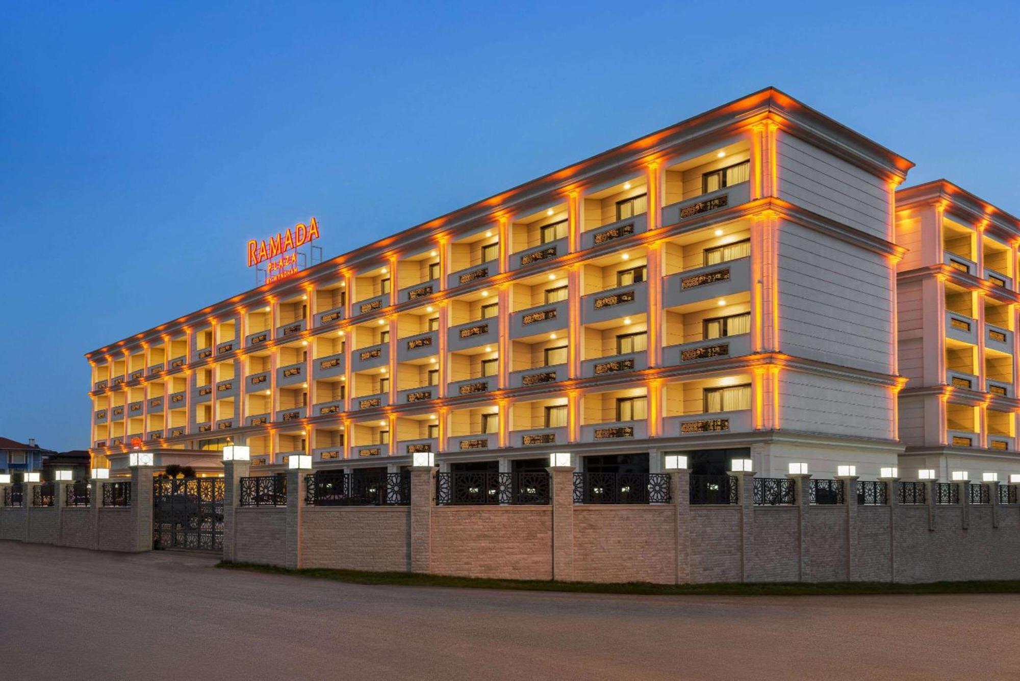 Ramada Plaza By Wyndham Silivri Hotel Buitenkant foto