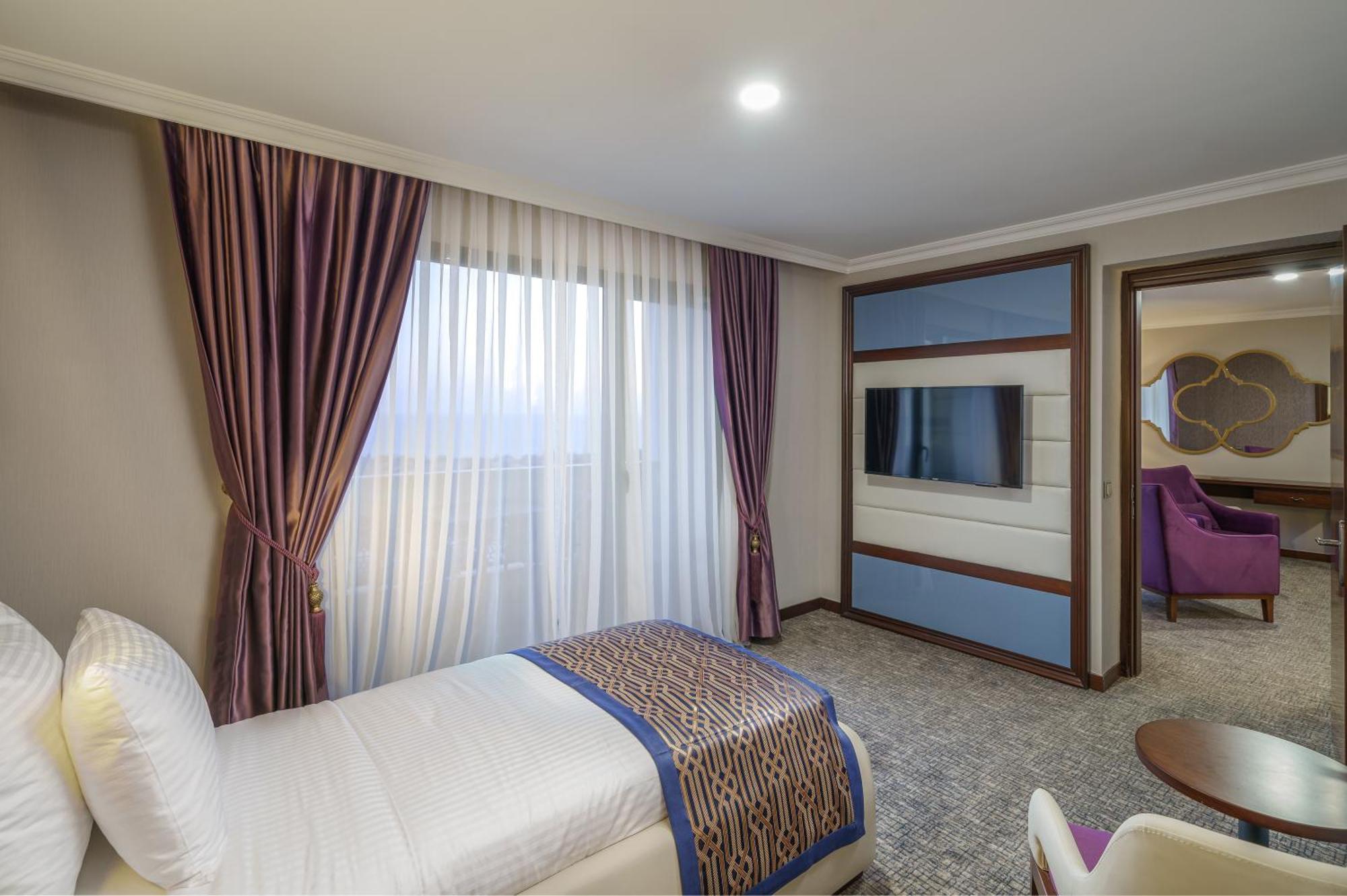 Ramada Plaza By Wyndham Silivri Hotel Buitenkant foto