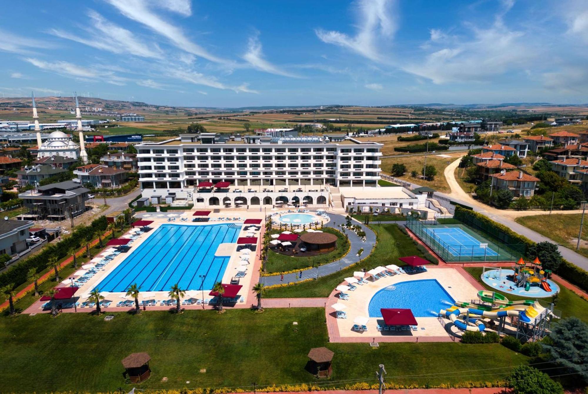 Ramada Plaza By Wyndham Silivri Hotel Buitenkant foto